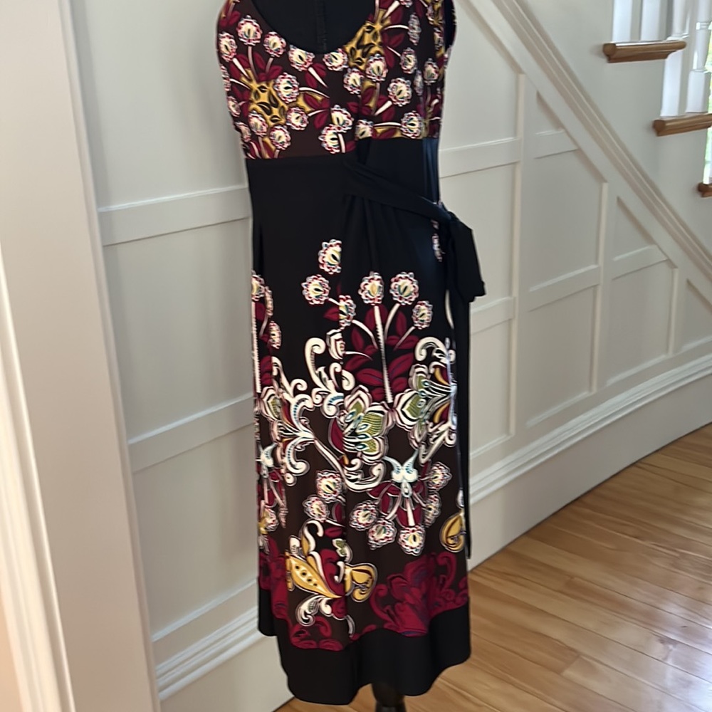 London Times size 12 sundress with “V” front and back and back tie - Picture 5 of 9